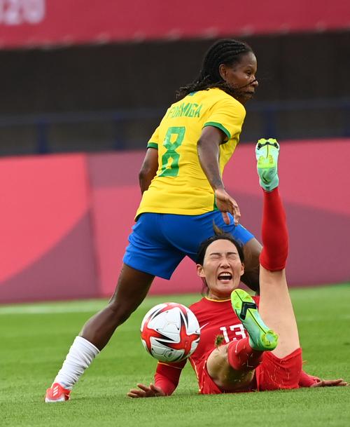 中国女足vs巴西女足实况比赛的相关图片