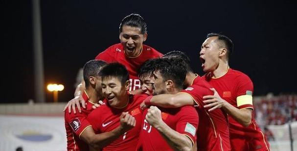 国家队足球比赛中国队vs日本队的相关图片