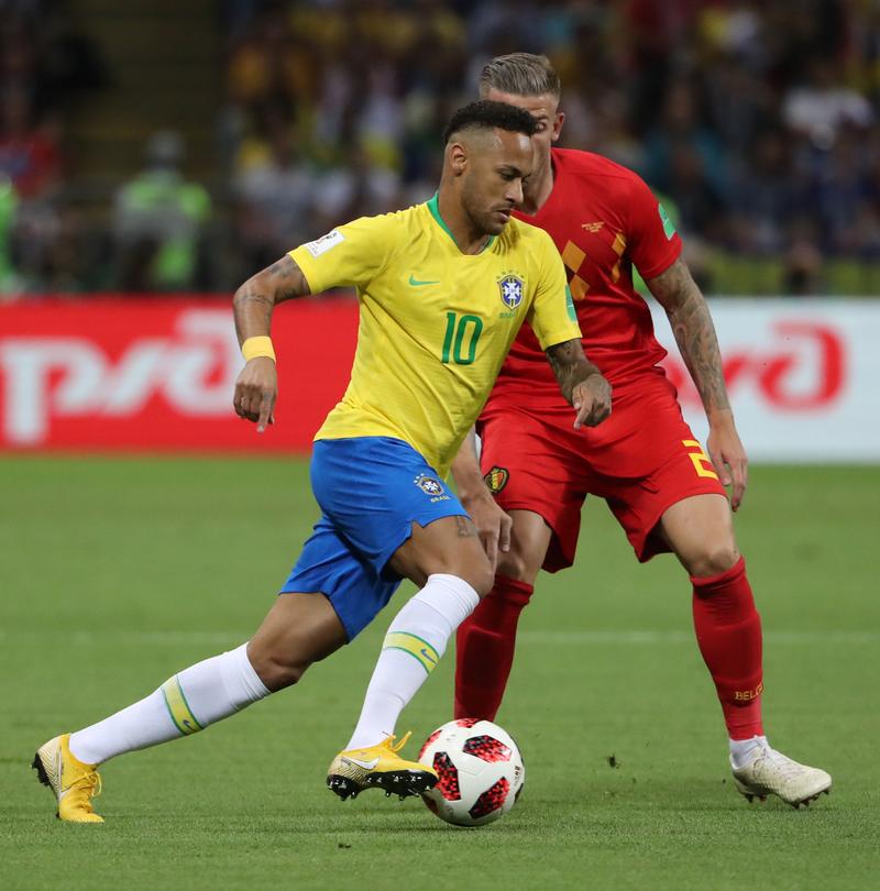 巴西vs比利时1比2的相关图片
